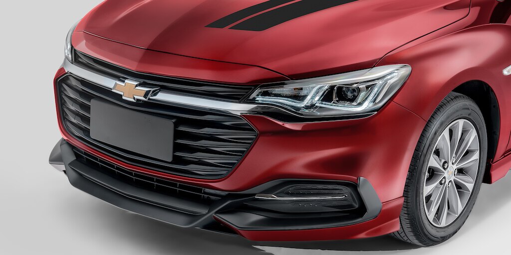Moldura frontal de sedán Chevrolet Cavalier 2024